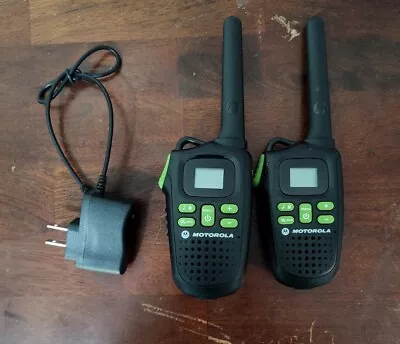 Motorola MD200R FRS Black 22 Channel 20 Miles Indoor/Outdoor Two Way Radio • $22