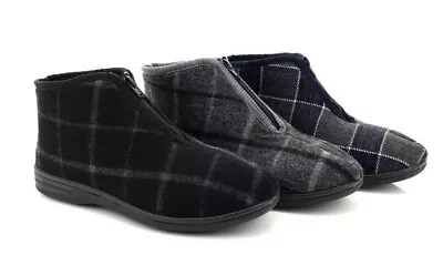 Mens JED II Zip Up Checked Warm Lined Cosy Bootee Slippers  • £14.99