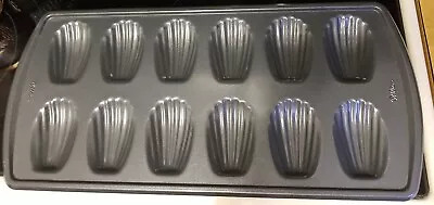 Wilton Cake Pan Madeleine Mold  Non Stick Shell Mold  2” X3” Holiday Season Bake • £12.06