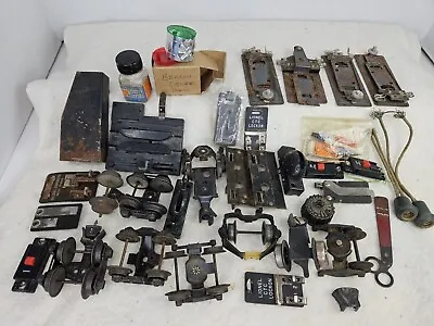 Lionel Train O Gauge Assorted Misc Lot-   For Repair/Restoration/Parts Only • $75