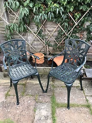£0.99 • Buy Cast Aluminium Garden Chairs Used