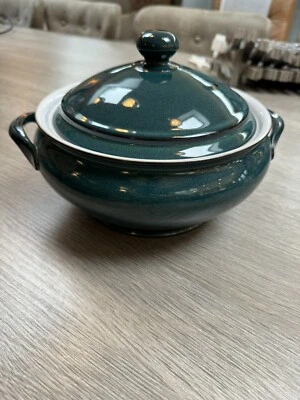 Denby Greenwich Casserole Dish With Lid. Seconds But Can’t Find Problem !! • £18