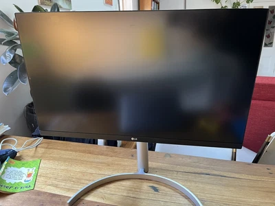 $25 • Buy LG 27UL850-W 27inch. 4K UHD IPS Monitor With FreeSync - Not Working