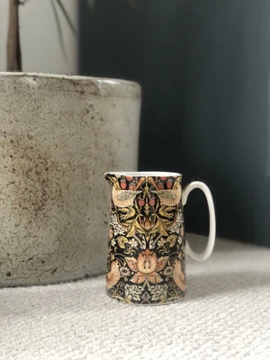 £12 • Buy William Morris 1/2 Pint Jug Abbeydale Collection Heron Cross Pottery