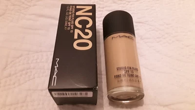 £21.99 • Buy New! Mac Nc20 Studio Fix Fluid Spf15 Full Matte Coverage Foundation 30ml Boxed