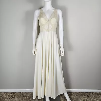 OLGA Bodysilk 9687 Antique Ivory Full Sweep Nylon Nightgown Size M Pale Yellow • $60