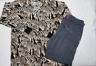 Women's XL Scrub Set-Zebra Jacket With Gray Scrub Works Pants • $8.50