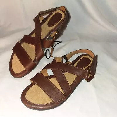 BOC Born Concept Brown Faux Leather Sandals Womens Size 8M Open Toe Slingback  • $17.99