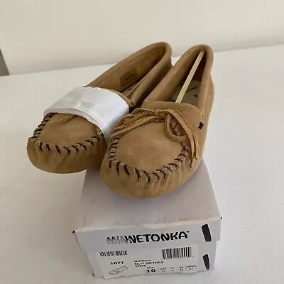 Minnetonka Womens Kilty Suede Softsole Moccasin - Taupe - 10M US NIB • $44.99