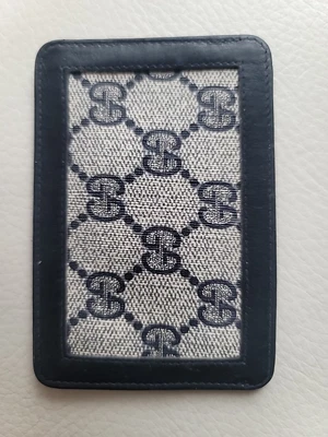 $90 • Buy Vintage Gucci Accessory Collection Blue Leather GG Business/Credit Card Holder 