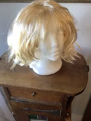 Cosplay Wig Layered Wispy Blonde Feathered Bangs Halloween Platinum Synthetic • $17