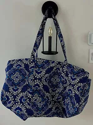 Vera Bradley X-Large Traveler Duffel Bag Blue Tapestry Used 26”x13”x13” • $29