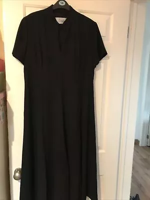 Ladies Black Short Sleeve Midi Dress Size 16 J Taylor • £7