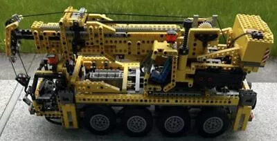 Lego Technic 8421 Pneumatic & Electric Crane Truck • $417.66