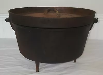 Vintage 11.5  Unbranded Cast Iron Bean Pot Handle Camp Dutch Oven Top Lid Legs  • $132.88