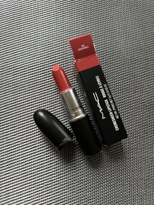 £10 • Buy MAC Cremesheen Lipstick In Shade Crosswires