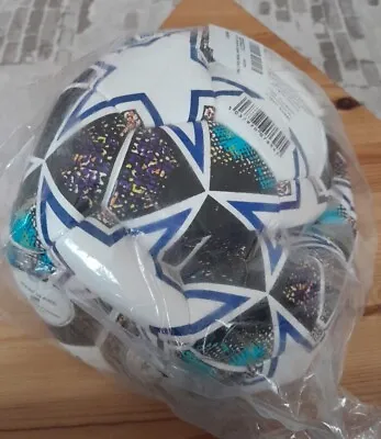 Finale UEFA Champions League Official Match Ball Soccer Ball Size 5 • £34.99