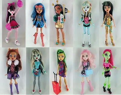 Monster High Puppen (Basic Nefera Frankie Clawdeen Draculaura Cleo Etc.) • $63.92