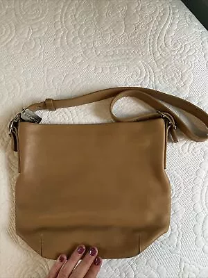 Vintage Coach Camel Tan Bag • $25