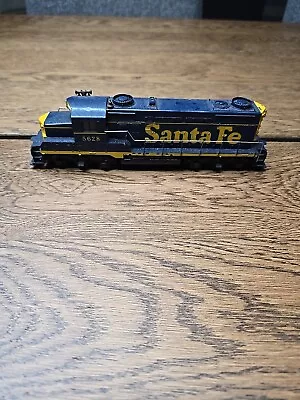 Santa Fe 5628 HO Scale Locomotive Mantua Tyco Train FOR PARTS REPAIR UNTESTED • $19.99