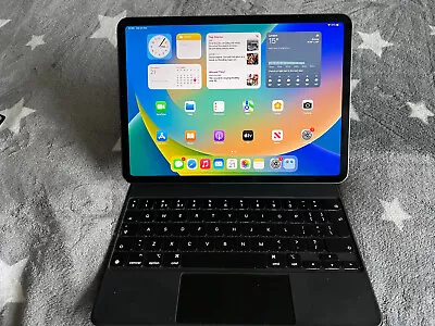 Apple Ipad Pro 11  (2nd Gen) Tablet With 1 TB Storage WIFI Apple Magic Keyboard • £575