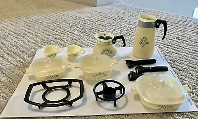 VTG CorningWare Dollhouse Miniature Kitchen Ware 1960’s . 15 Pieces • $50