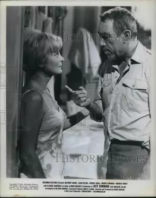 1966 Press Photo Michelle Morgan & Anthony Quinn In Lost Command - Cvp22922 • $19.99