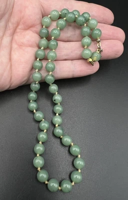 £2.99 • Buy Vintage Trifari Green Plastic Beaded Necklace