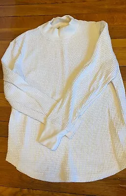 Madewell XS White Thermal Waffle Turtleneck • $10.50