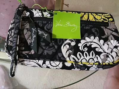 Vera Bradley Quilted Zip Wristlet Wallet Floral Retired Baroque Pattern NWT • $19.99