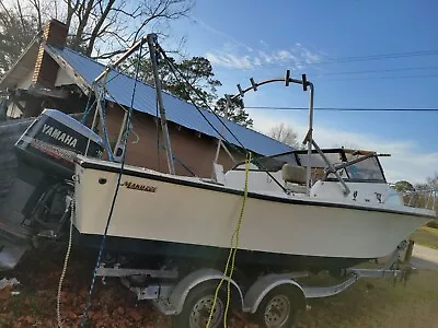 Mako Boat 23ft Cuddy Cabin Walkaround 250hp Yamaha • $6500