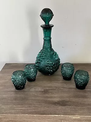 Vintage Green Grape Bubble Glass Decanter And 4 Glasses.  12”T Made In Italy • $45