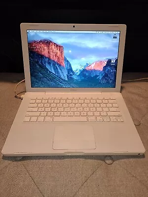 Apple MacBook 13  - 2.0GHz Intel C2D| 2GB Ram Mid-2009 New Battery • $59