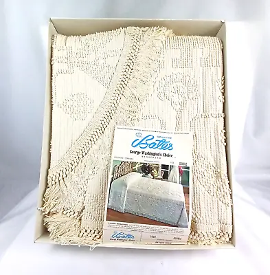 Vintage Bates George Washington Choice 2000 Antique White Bedspread Double Size • $120