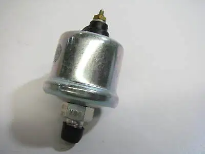 VDO AT168629 Oil Pressure Sender For John Deere 655 750 850 4040 4050 4230 4240 • $24.95