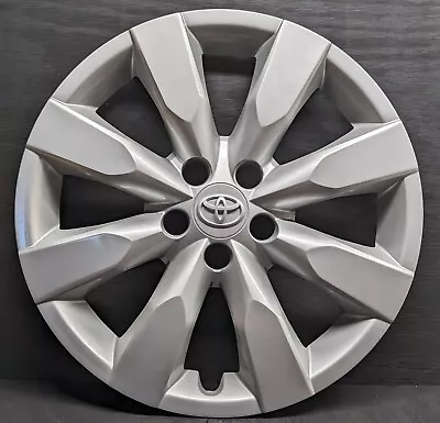 Toyota Corolla 61172 16'' 8 Spoke Oem Hubcap Wheel Cover 2014 2015 2016 Silver • $44