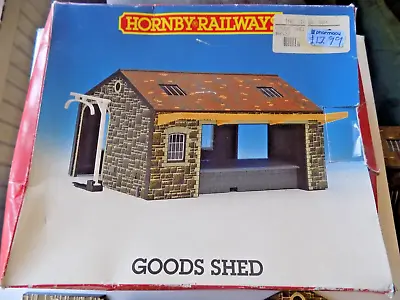 R.522 Stone Goods Shed Oo Gauge By Hornby -boxed- • £12.99