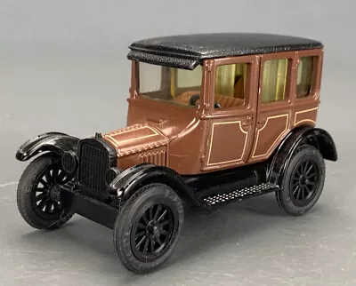 1/43 Ertl Die-Cast 1923 Ford Fordor Sedan Brown D0746 LZ • $7.98