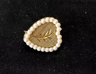 Signed BSK Gold Tone Faux Pearl Heart Vintage Brooch Jewelry Lot Z • $0.99