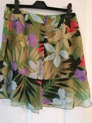 £4.99 • Buy Pretty MNG Chiffon Flowered Skirt Size S