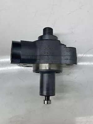 $695 • Buy NEW Navistar MAXXFORCE 11 13 15 High Pressure Fuel Pump Cylinder Head