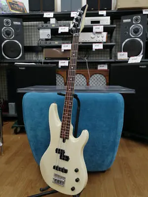 YAMAHA RBX500 Electric Bass Guitar • £181.05