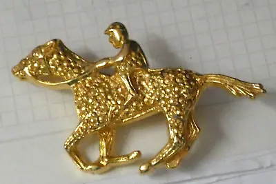 Vintage Costume Jewellery Brooch HORSE & JOCKEY RACING Gold Tone Marcasite • £7.49