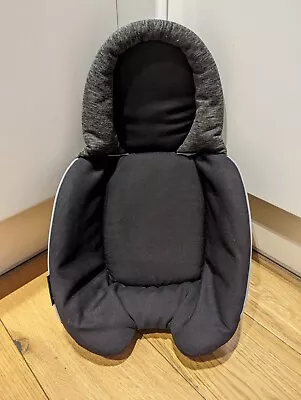 Genuine MAXI COSI Black/Grey Newborn Insert • £20