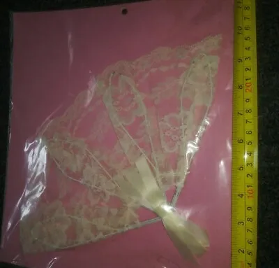 Nos Vtg Coquette Lace Wired Wedding Bridal Hand Fan Lace Romantic Chic New Vtg • $7.99