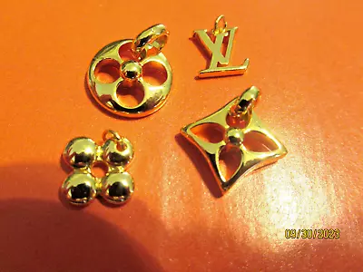 $42.99 • Buy LOUIS VUITTON LV  4 ZIPPER PULL CHARM GOLD Tone Metal , 10-14mm SMALL LOT 4