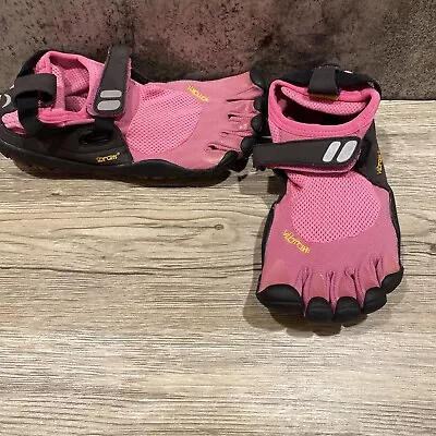 Woman’s Size 7-7.5 Vibram Five Fingers Shoes Pink/Black Euro 37 Barefoot Shoes • $44.99