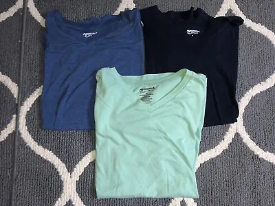 Men’s Arizona JC Penney T-Shirt Top Bundle Set Medium Blue Mint V Neck • $12