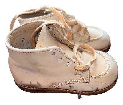 Vintage Welstride By Educator White Leather Baby Shoes • $39