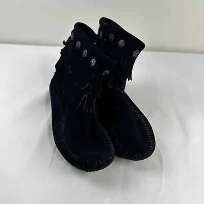 Minnetonka 699 Women's Black Moccasin Ankle Bootie Double Fringe Size 8 Zip • $28.99